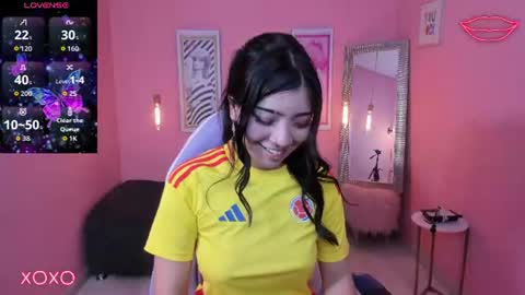 Snapshot of soffi_x chatting on June 18, 2026, 9:36 am soffi_x online show from June 18, 2026, 9:36 am