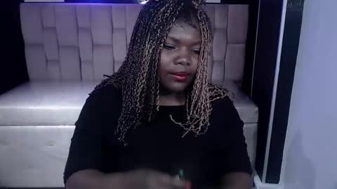soffia_b online show from September 13, 2025, 3:06 am