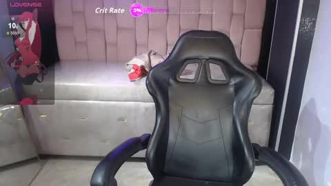 soffia_b online show from September 21, 2025, 3:19 am