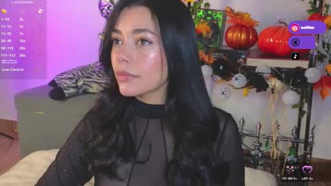 IG Soffimoon   I THANK YOU FOR LEAVING YOUR FOLLOW online show from November 12, 2025, 11:25 pm