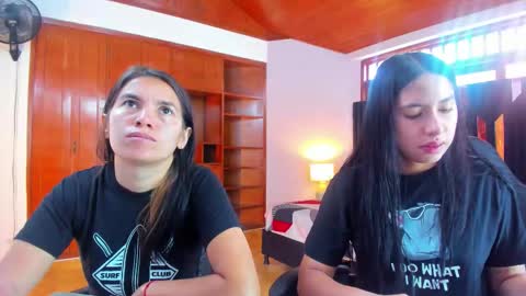 soffy and mia online show from October 10, 2025, 12:48 pm