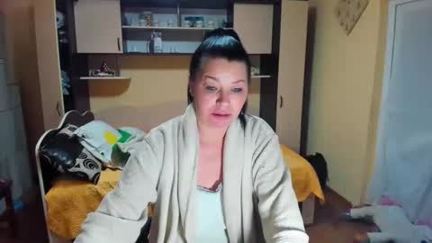 Soffy online show from February 17, 2026, 4:53 am