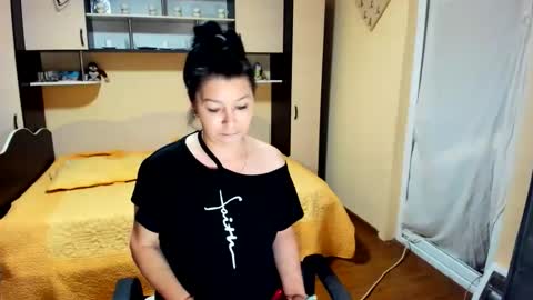 Soffy online show from May 9, 2026, 6:18 am