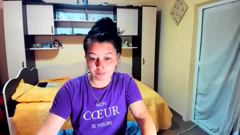 Soffy online show from May 27, 2026, 5:04 am