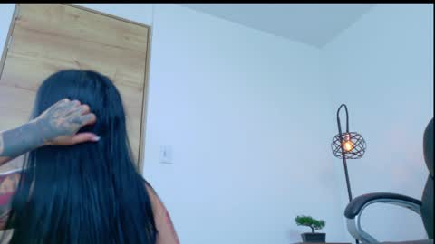 sofhia cruz online show from December 10, 2024, 7:11 pm