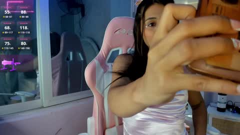 Snapshot of sofhia_turner chatting on February 6, 2025, 12:48 pm sofhia_turner online show from February 6, 2025, 12:48 pm