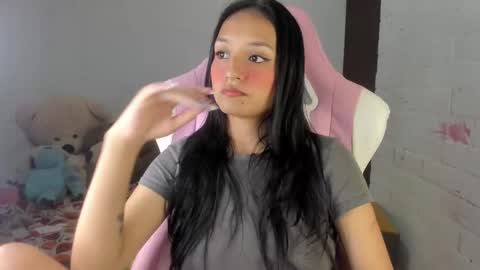 sofia online show from October 31, 2025, 5:08 am