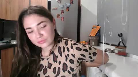 Sofi online show from December 21, 2025, 6:15 pm