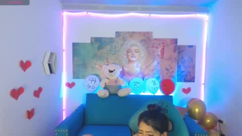 Snapshot of sofi_hot_4m chatting on February 24, 2025, 9:52 pm Sofi online show from February 24, 2025, 9:52 pm