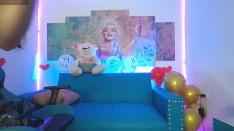 Snapshot of sofi_hot_4m chatting on February 25, 2025, 6:42 pm Sofi online show from February 25, 2025, 6:42 pm