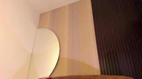 SOFIA online show from March 4, 2026, 1:33 am