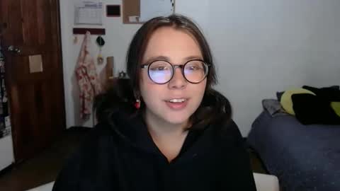 Sofi Lynch online show from March 27, 2026, 4:40 am