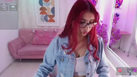 Snapshot of sofi_monroeee chatting on June 6, 2026, 7:29 pm Sofia online show from June 6, 2026, 7:29 pm