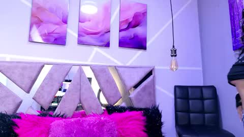 Sofi Noa online show from February 4, 2026, 11:27 am