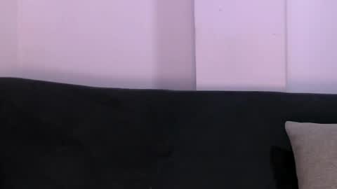 sofi rojas online show from February 4, 2026, 8:42 am