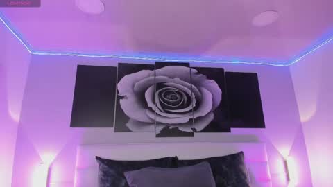 sofi_sp online show from November 5, 2025, 11:32 am