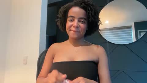 Snapshot of sofi_z chatting on March 4, 2026, 7:20 pm Sofi online show from March 4, 2026, 7:20 pm