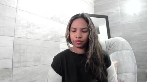 sofia86379 online show from December 14, 2024, 1:49 pm