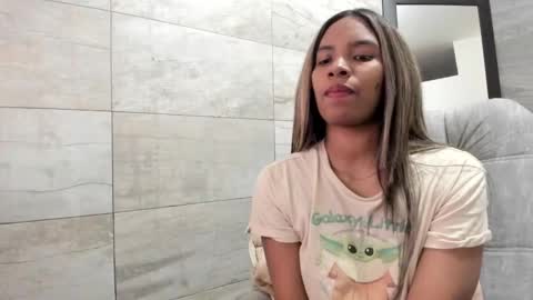 sofia86379 online show from December 16, 2024, 1:43 pm