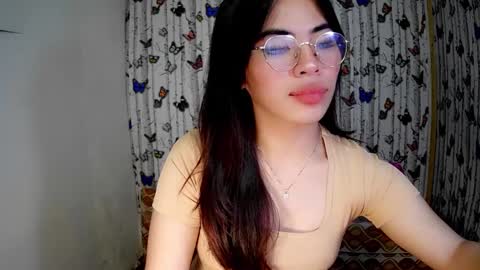 Snapshot of sofia_ava24 chatting on January 1, 2025, 2:51 am Chady online show from January 1, 2025, 2:51 am