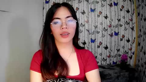 Snapshot of sofia_ava24 chatting on January 2, 2025, 9:43 am Chady online show from January 2, 2025, 9:43 am