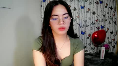 Snapshot of sofia_ava24 chatting on January 21, 2025, 2:33 am Chady online show from January 21, 2025, 2:33 am