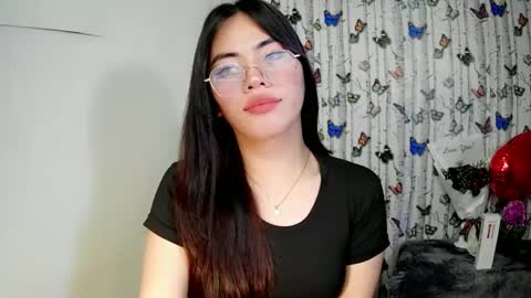 Snapshot of sofia_ava24 chatting on January 29, 2025, 7:15 am Chady online show from January 29, 2025, 7:15 am