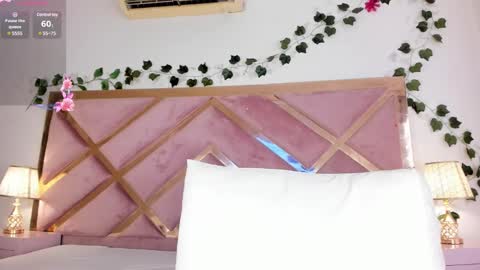 Snapshot of sofia_diiaz_ chatting on January 21, 2025, 8:32 pm online show from January 21, 2025, 8:32 pm