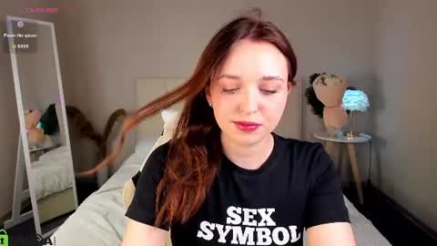 Snapshot of sofia_gaze chatting on July 18, 2026, 2:38 am Sofia Gaze online show from July 18, 2026, 2:38 am
