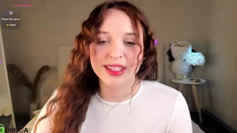 Snapshot of sofia_gaze chatting on July 31, 2026, 2:33 am Sofia Gaze online show from July 31, 2026, 2:33 am