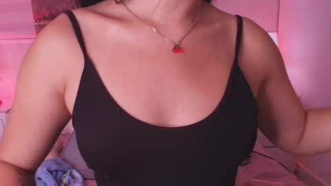 Snapshot of sofia_gomes_ chatting on April 17, 2026, 11:57 am sofia gomes online show from April 17, 2026, 11:57 am