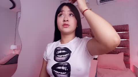 sofia gomes online show from June 22, 2026, 11:51 am