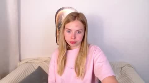 Sofia here online show from June 22, 2026, 12:02 am