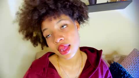 Snapshot of sofia_kay_ chatting on May 19, 2026, 8:26 pm S O F I A online show from May 19, 2026, 8:26 pm
