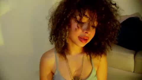 Snapshot of sofia_kay_ chatting on May 28, 2026, 12:08 am S O F I A online show from May 28, 2026, 12:08 am