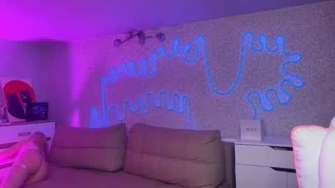 Snapshot of sofia_kenwood_ chatting on October 19, 2025, 3:07 am Sofia online show from October 19, 2025, 3:07 am