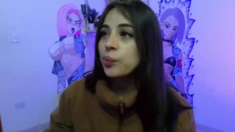 sofia_lara28 online show from May 7, 2026, 12:32 pm