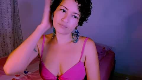 Snapshot of sofia_mark20 chatting on September 15, 2025, 12:32 am Sofia  online show from September 15, 2025, 12:32 am
