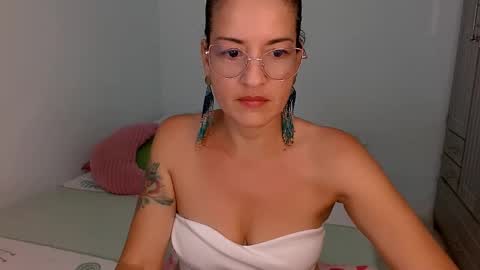 Sofia  online show from February 14, 2026, 10:50 pm