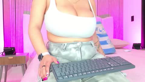 Snapshot of sofia_martinn chatting on February 11, 2026, 3:11 am Sofia online show from February 11, 2026, 3:11 am