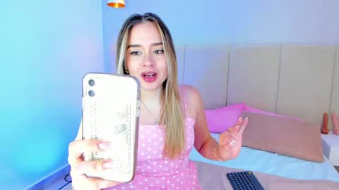 SOFIA PAMELA online show from December 7, 2024, 7:43 pm