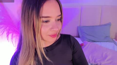 SOFIA PAMELA online show from March 11, 2025, 10:20 pm