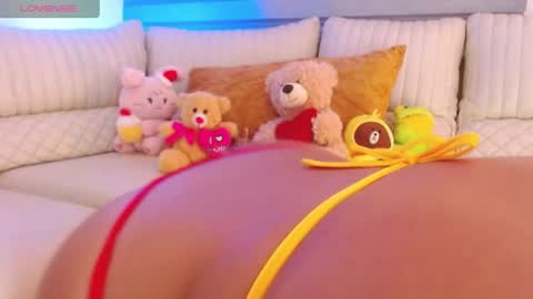 Snapshot of sofia_pamela_ chatting on June 22, 2026, 3:25 am online show from June 22, 2026, 3:25 am