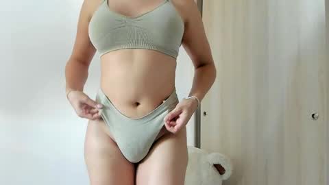 Snapshot of sofia_rivers_ chatting on April 12, 2026, 2:00 pm sofia_rivers_ online show from April 12, 2026, 2:00 pm