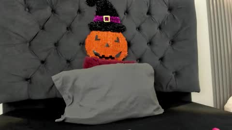 Snapshot of sofia_seduccion chatting on October 23, 2025, 12:04 pm sofi online show from October 23, 2025, 12:04 pm