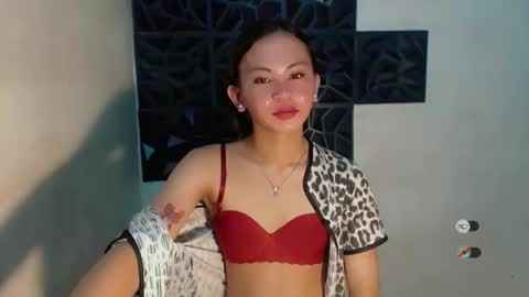 sofia_sweetheart18 online show from October 15, 2025, 2:33 am