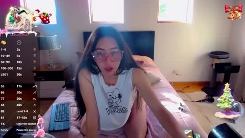Snapshot of sofia_vanner chatting on December 16, 2024, 9:09 pm SOFIA online show from December 16, 2024, 9:09 pm