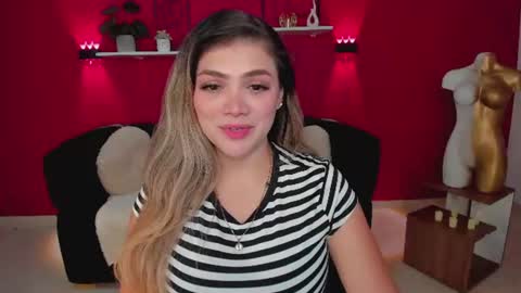 sofia_velvetx online show from June 12, 2026, 2:27 pm