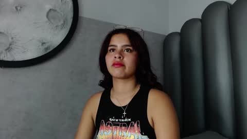 Snapshot of sofia_villareal chatting on September 30, 2025, 12:37 am Sofa online show from September 30, 2025, 12:37 am