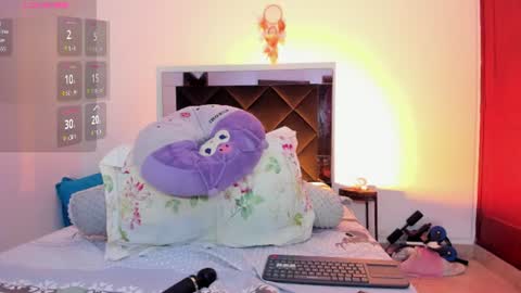 Sofia walke online show from July 6, 2026, 11:40 pm